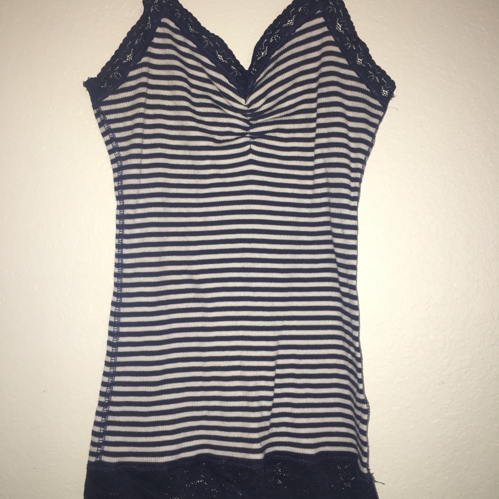Striped spaghetti straps top🌹